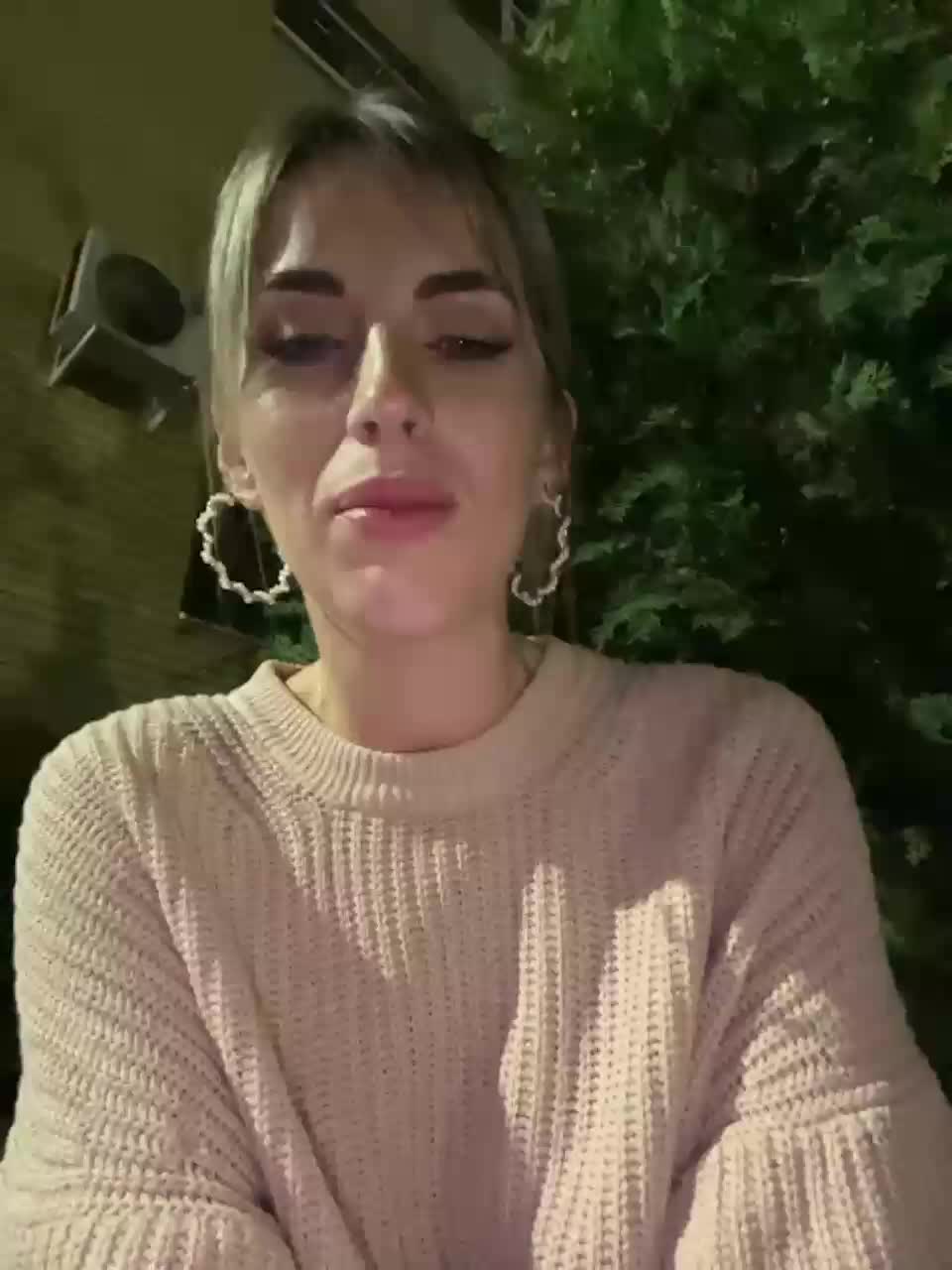 View or download file soulgirl1 on 2023-09-29 from bongacams