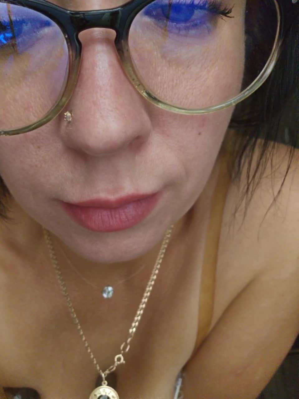 View or download file aureliyxxx on 2023-09-30 from bongacams