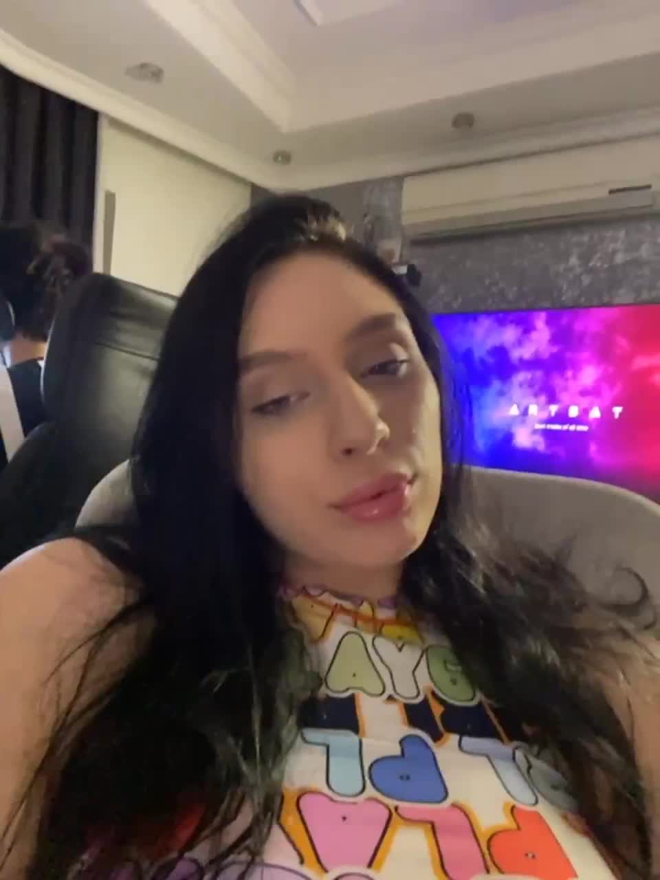 View or download file partynextnext on 2023-10-01 from bongacams