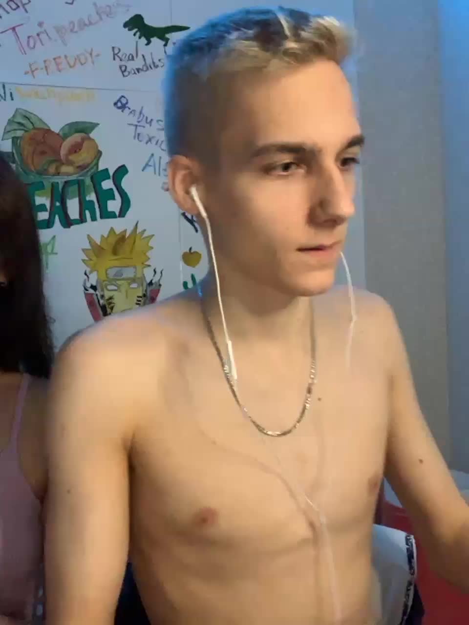 View or download file sweet_peaches on 2023-10-01 from bongacams