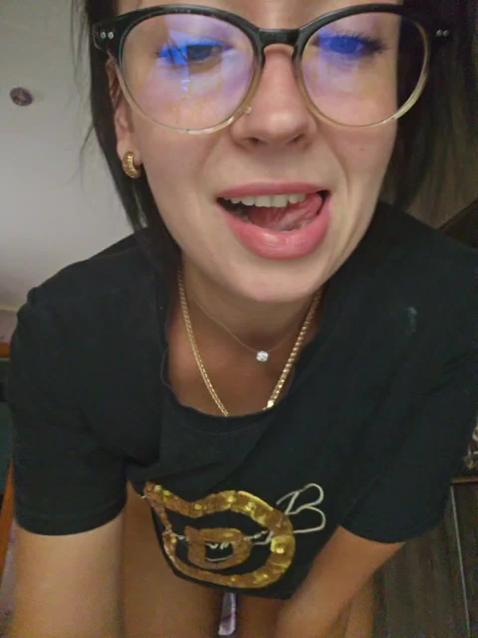 View or download file aureliyxxx on 2023-10-02 from bongacams