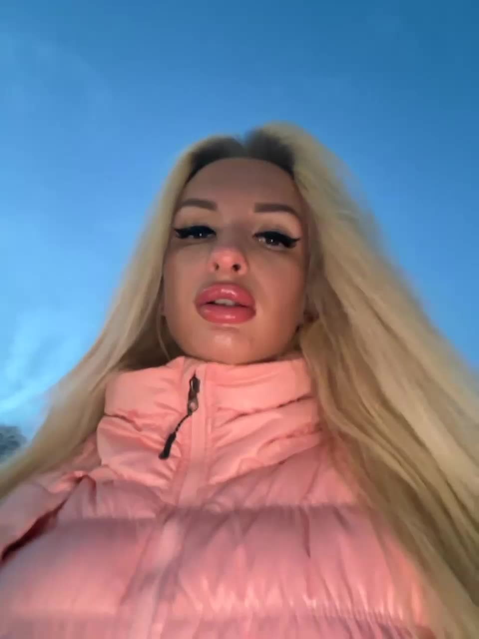 View or download file goldpussy69 on 2023-10-02 from bongacams