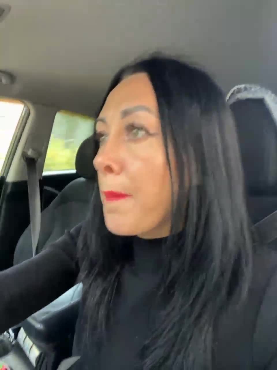 View or download file karolinamilf on 2023-10-02 from bongacams