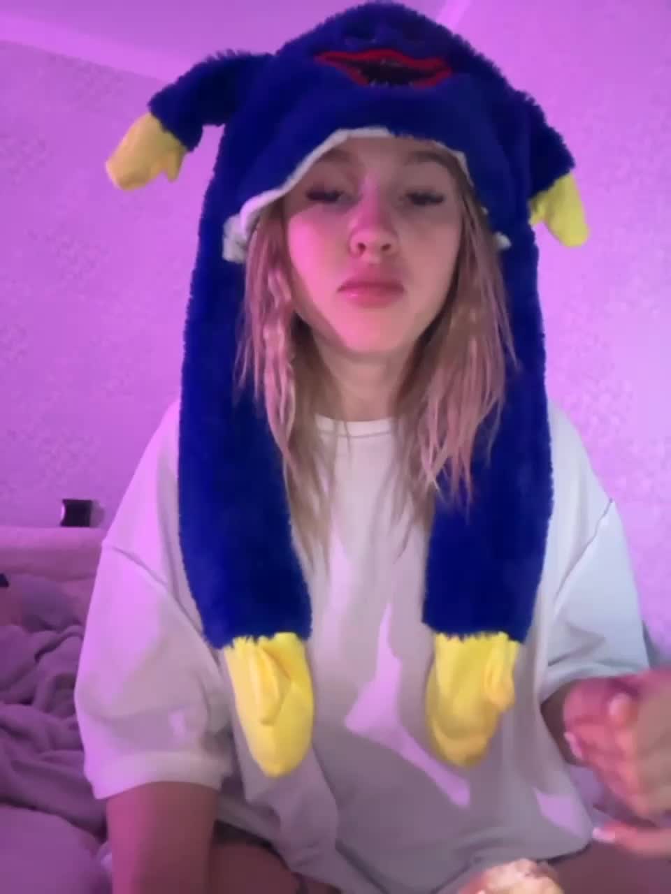 View or download file katedanverr on 2023-10-02 from bongacams