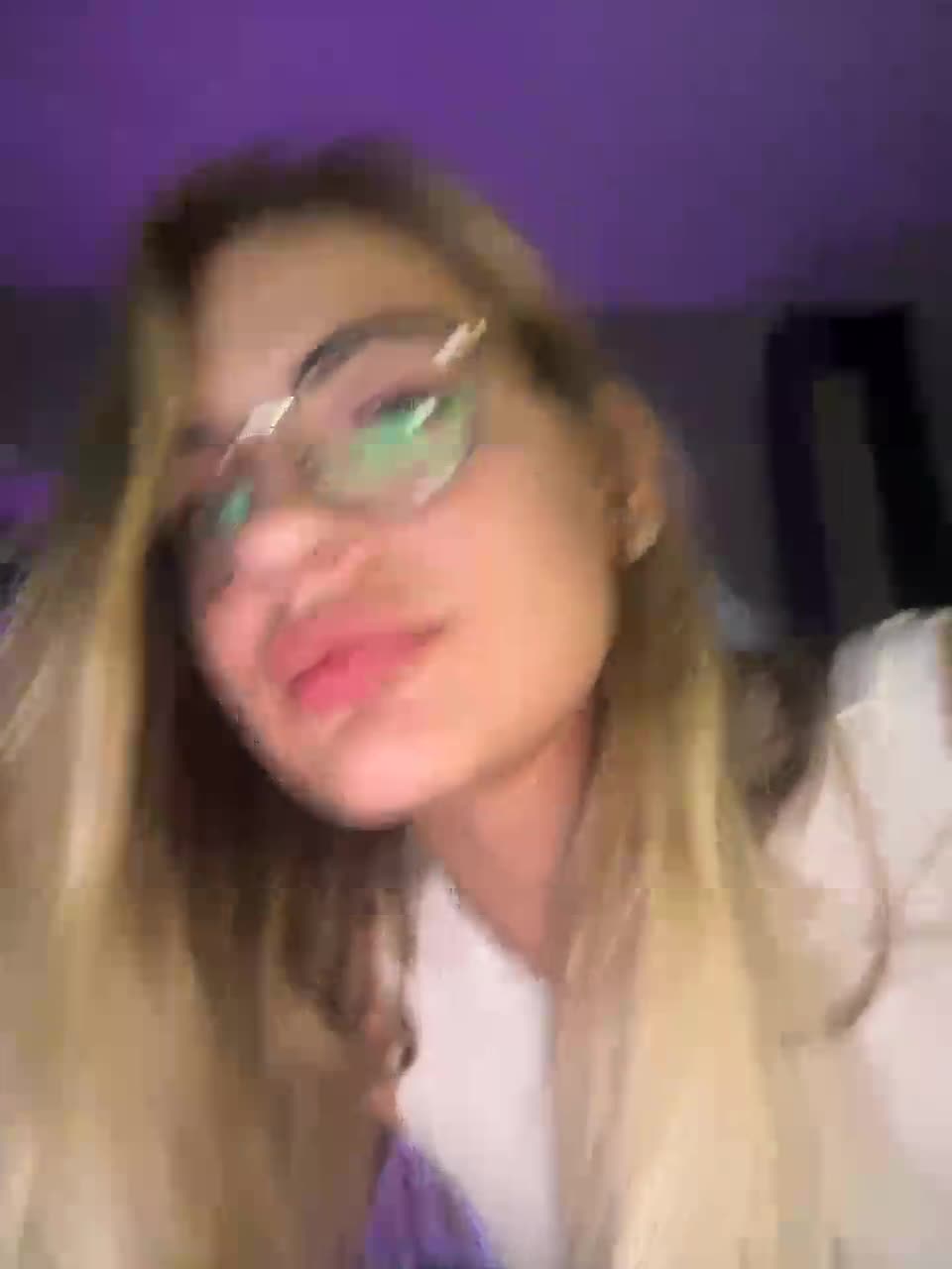 View or download file kukusik005 on 2023-10-02 from bongacams