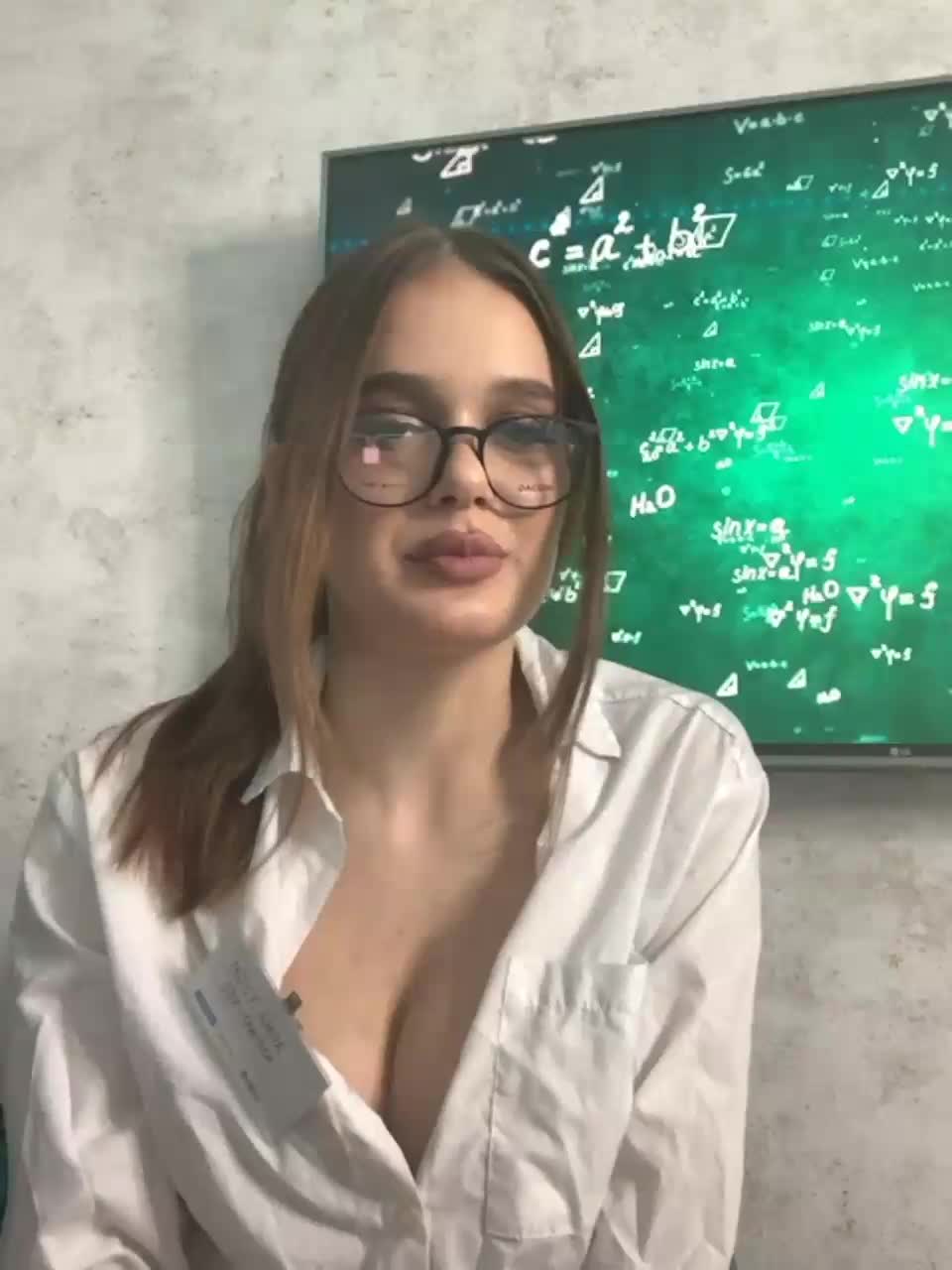 View or download file mollyamor on 2023-10-02 from bongacams