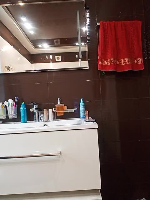 View or download file hairycrotch on 2023-10-03 from bongacams