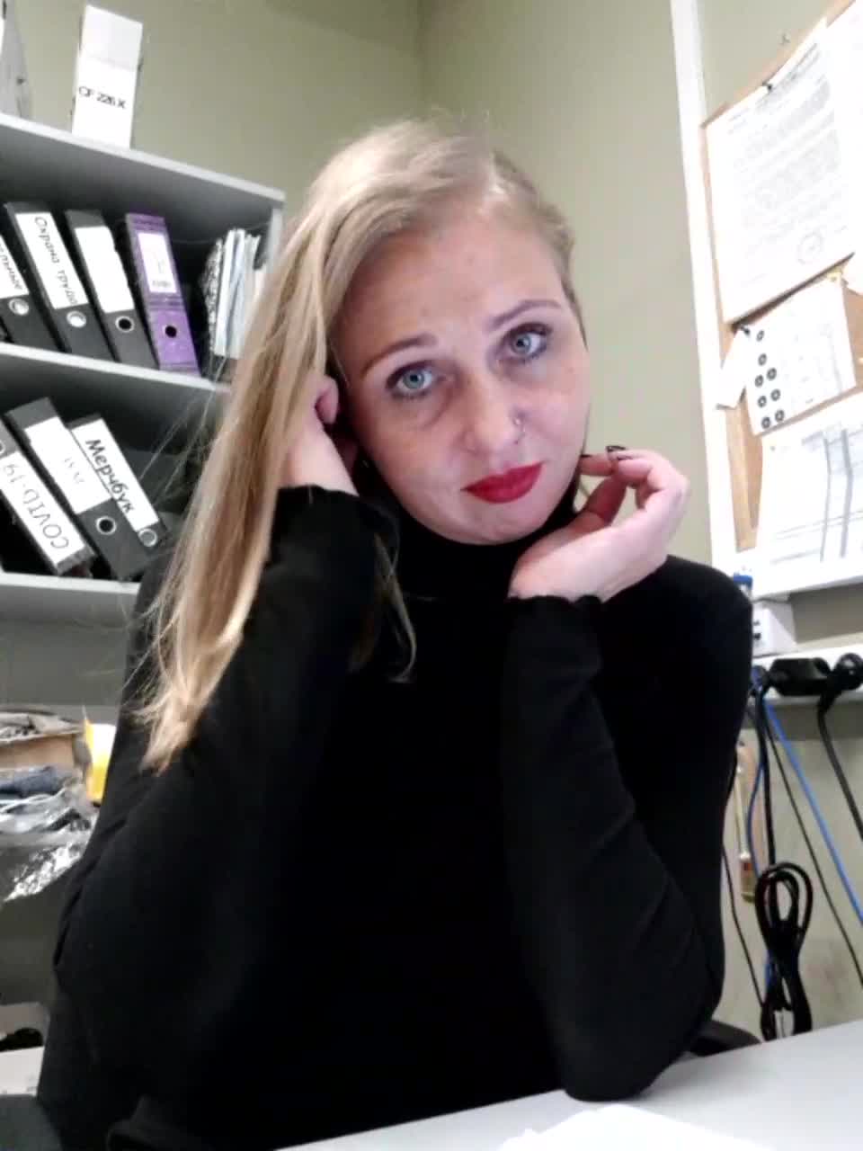 View or download file vaiola on 2023-10-03 from bongacams