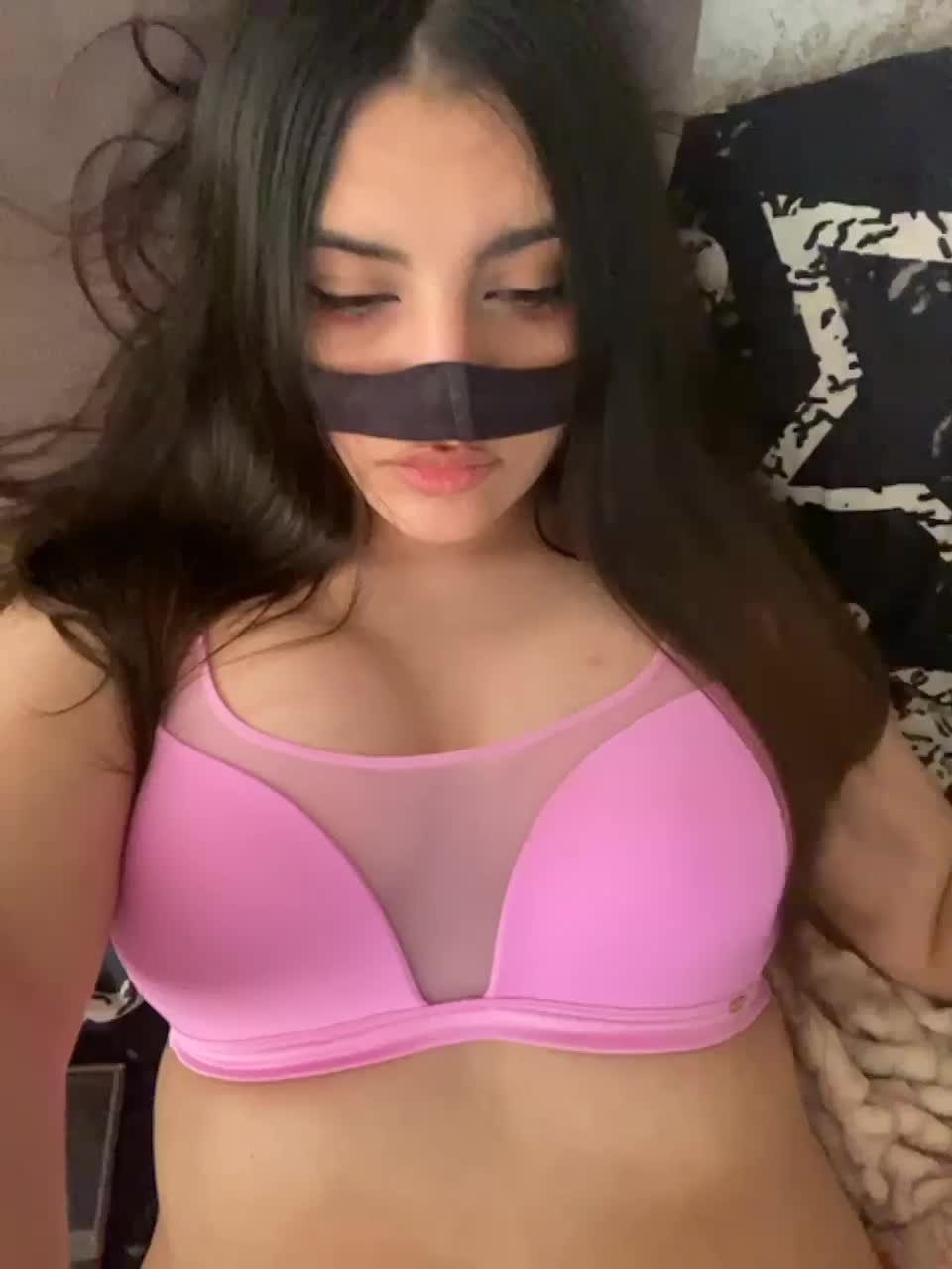 View or download file aloeloea on 2023-10-04 from bongacams