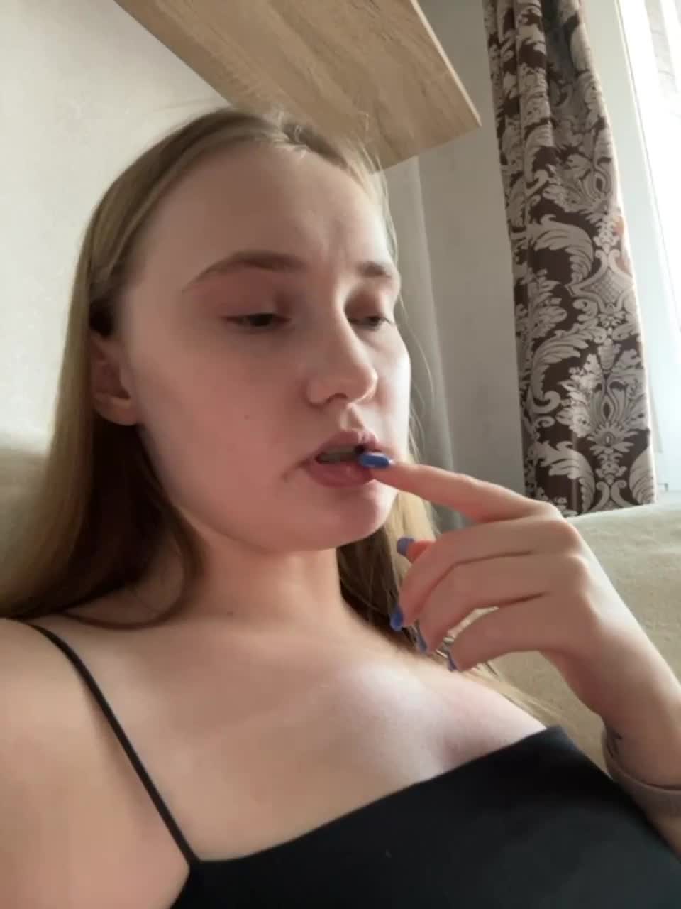 View or download file angelinakuny on 2023-10-04 from bongacams