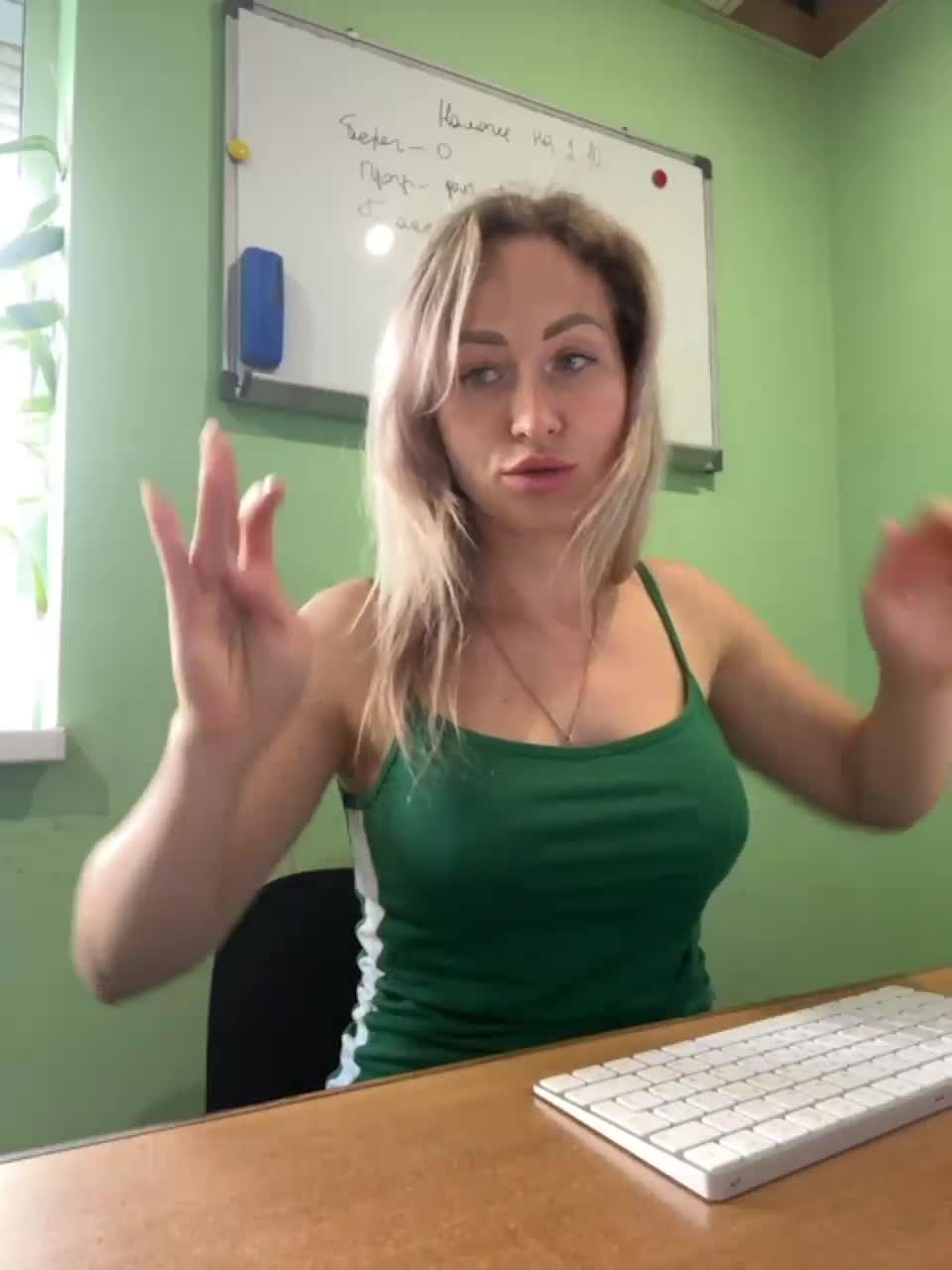 View or download file goddesssssss on 2023-10-04 from bongacams