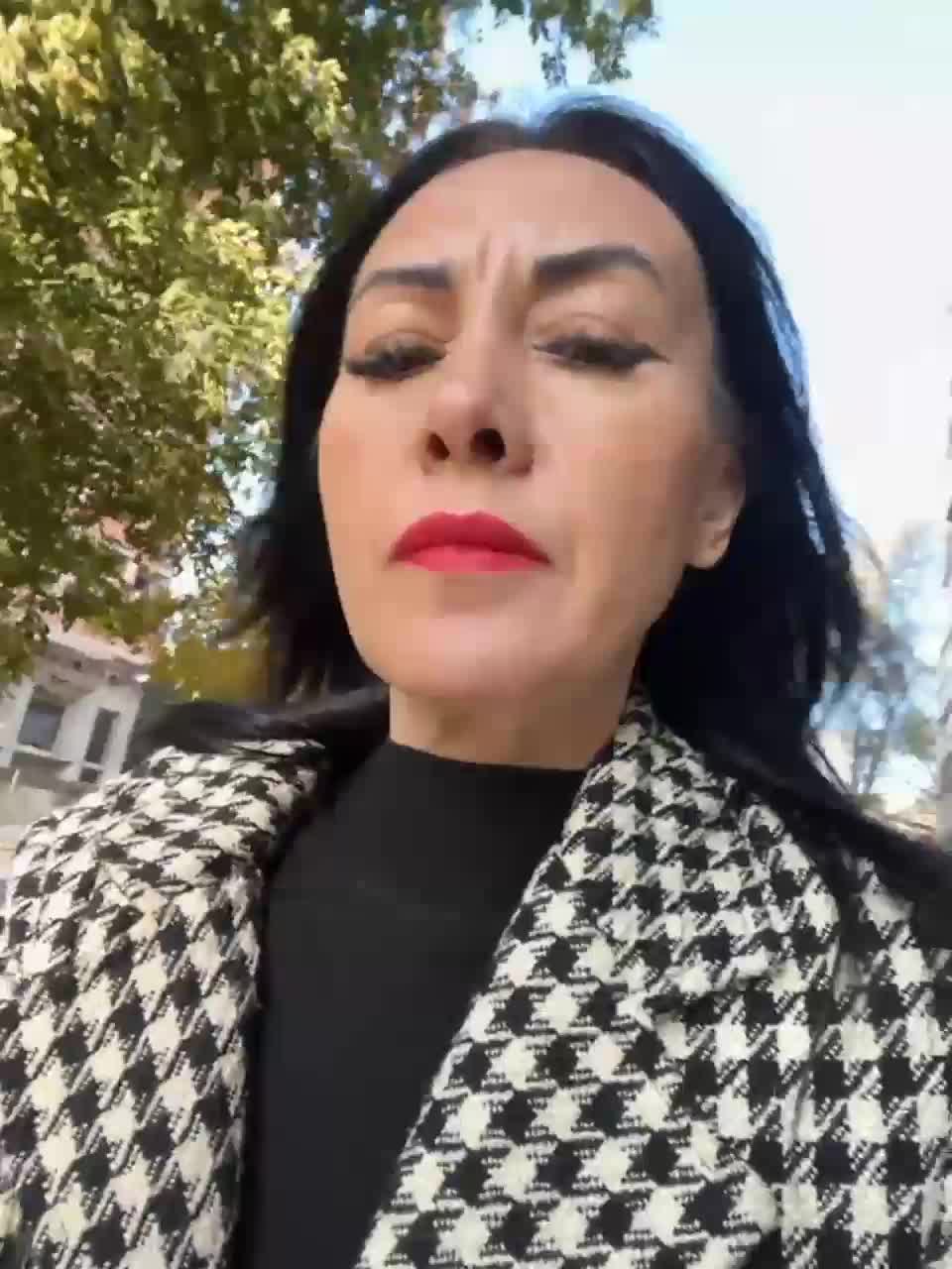 View or download file karolinamilf on 2023-10-04 from bongacams