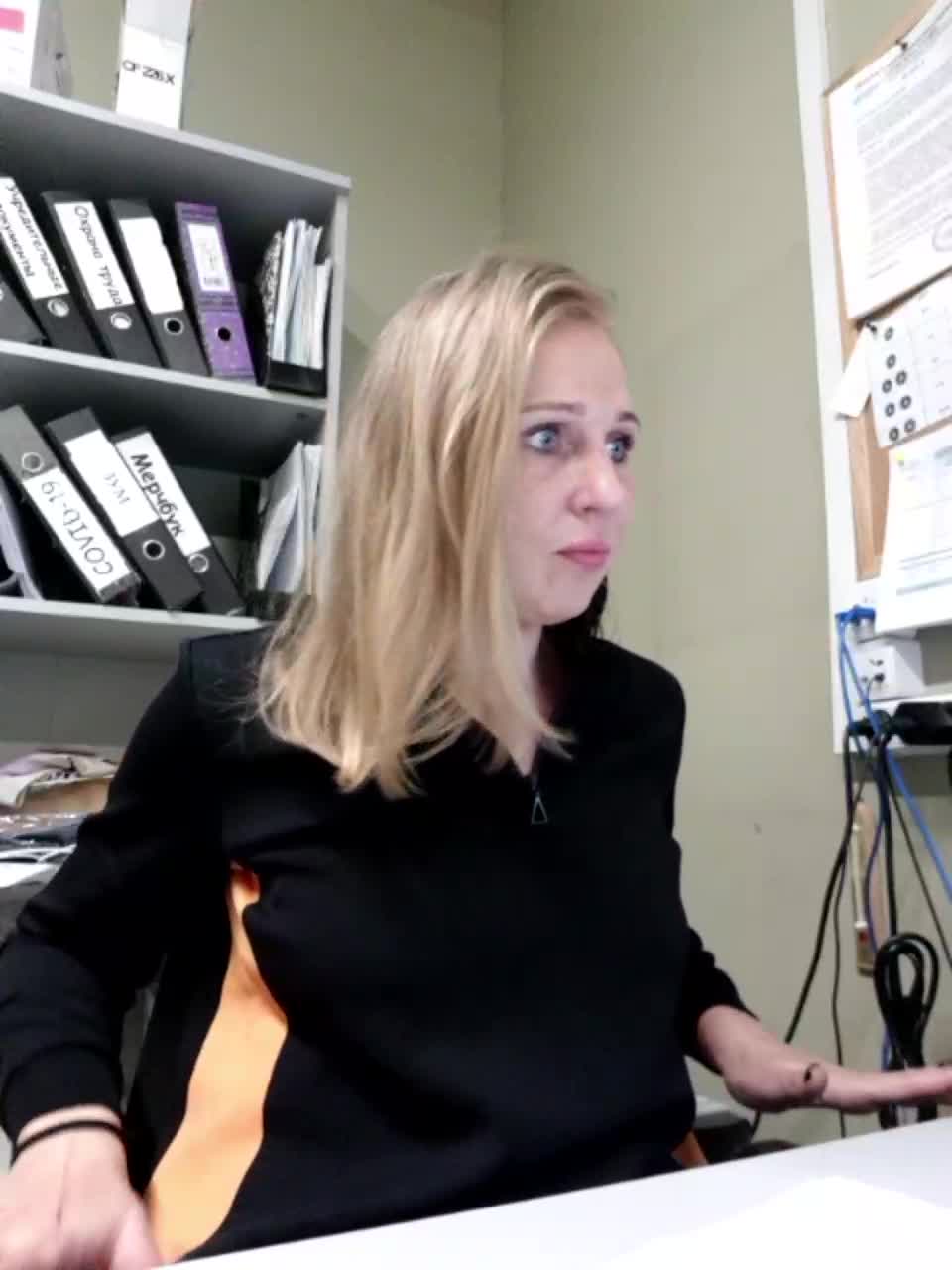 View or download file vaiola on 2023-10-04 from bongacams