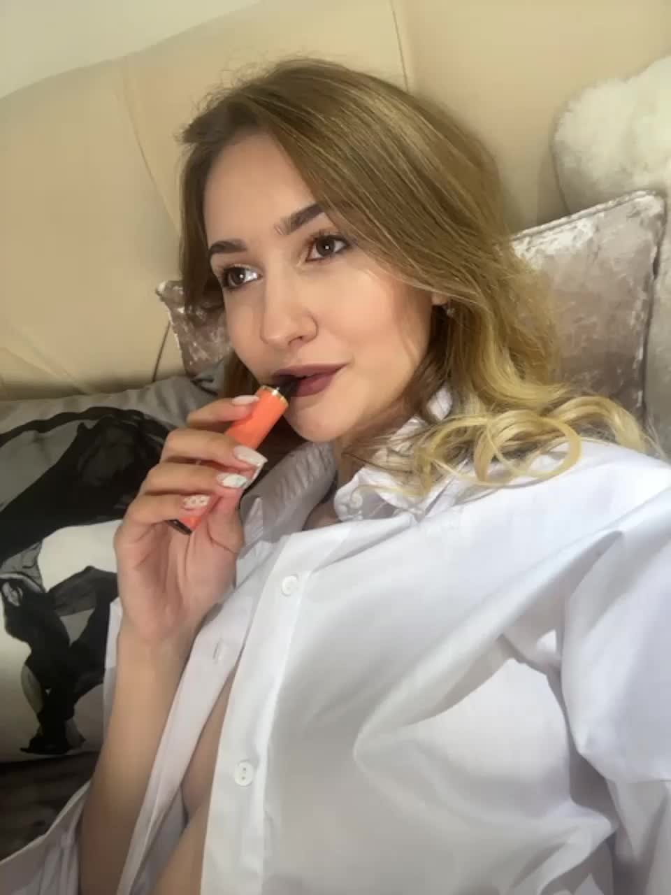 View or download file _lana_chester_ on 2023-10-05 from bongacams