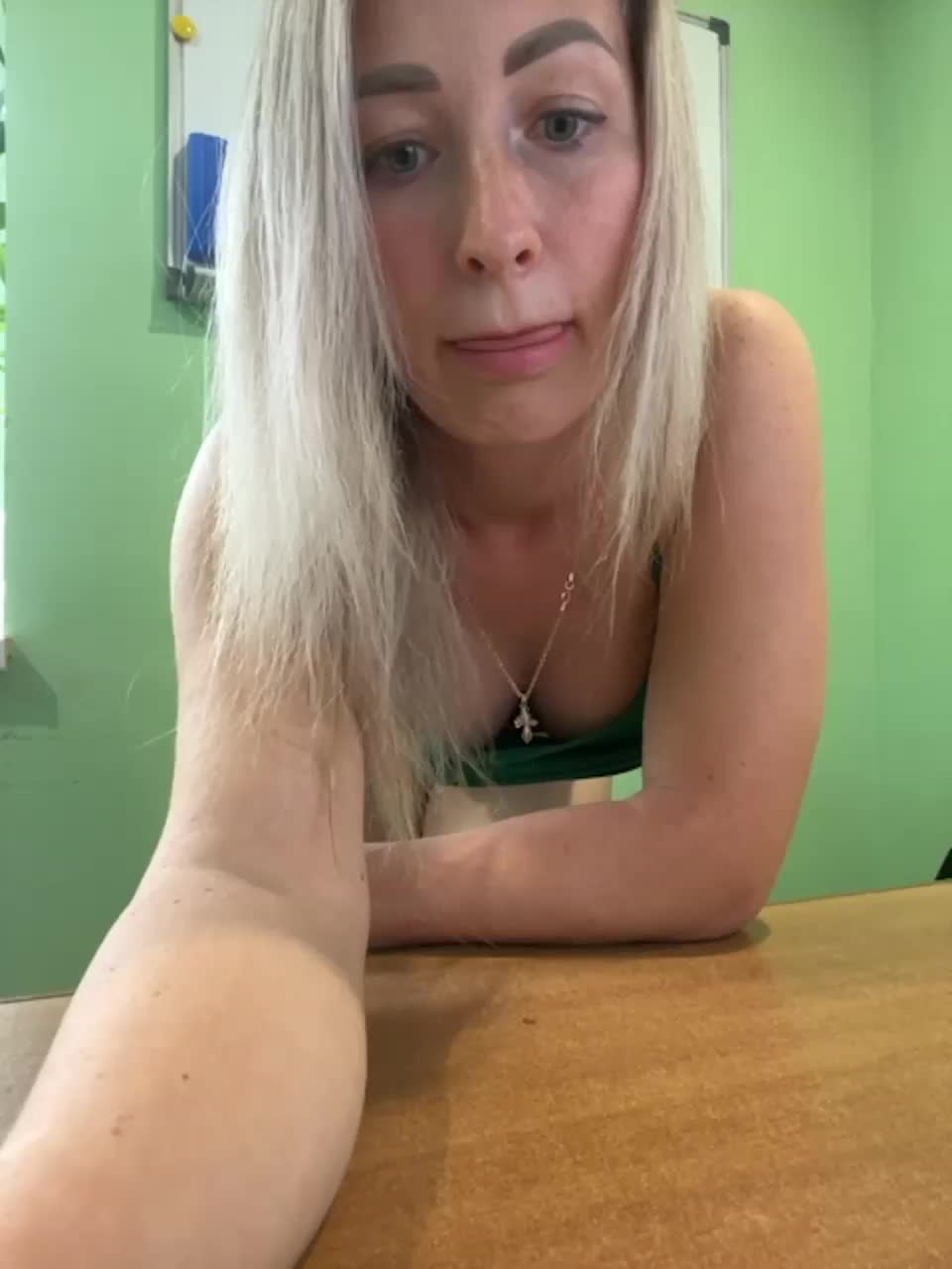 View or download file goddesssssss on 2023-10-05 from bongacams