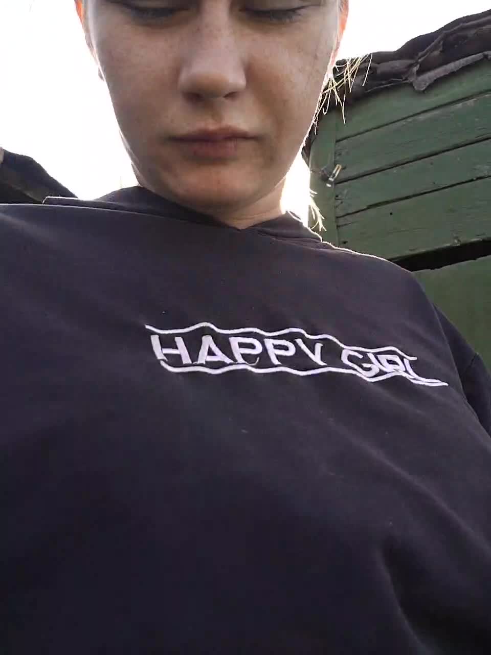 View or download file malinka1512 on 2023-10-05 from bongacams