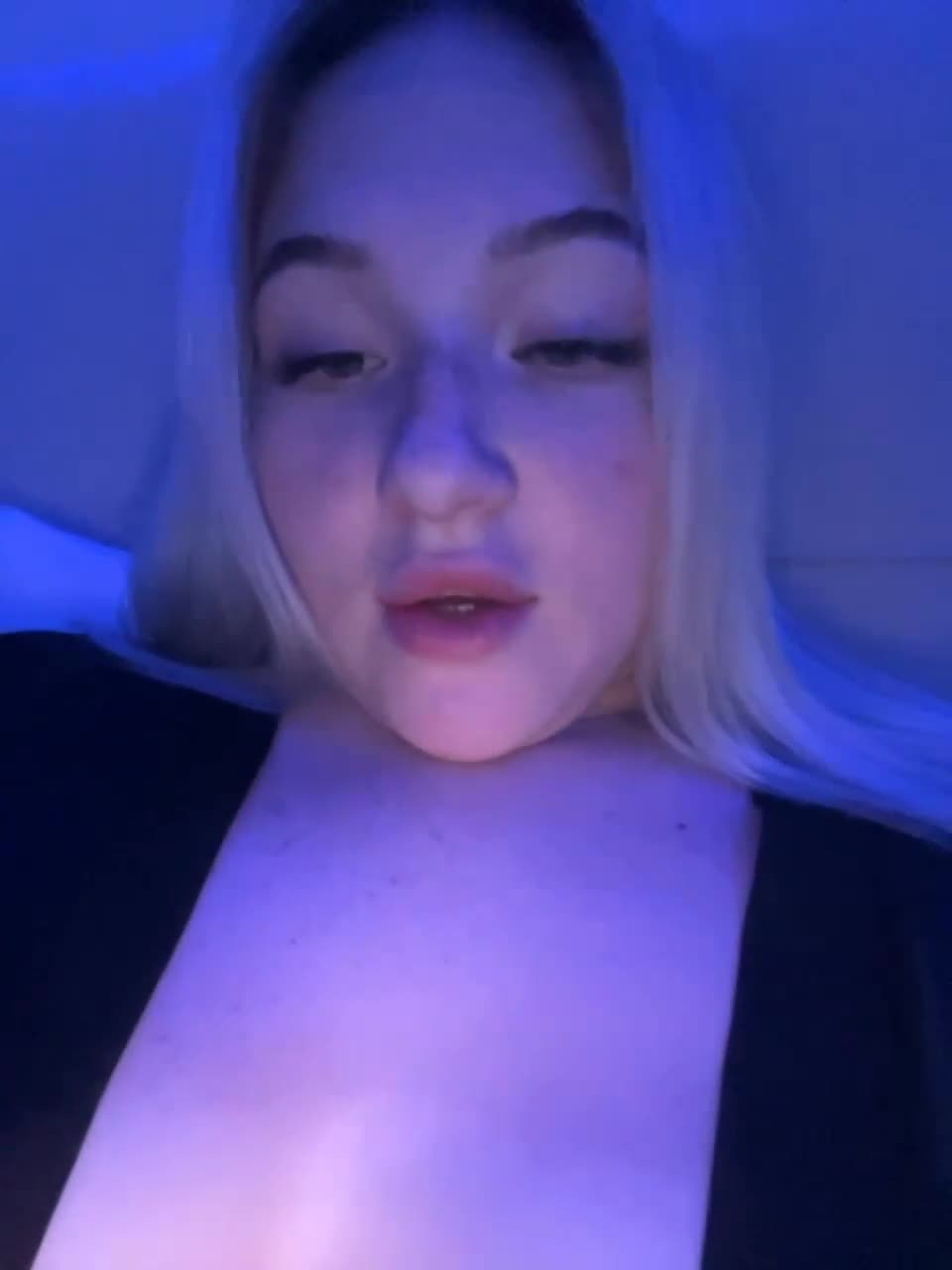 View or download file boredgirl on 2023-10-06 from bongacams