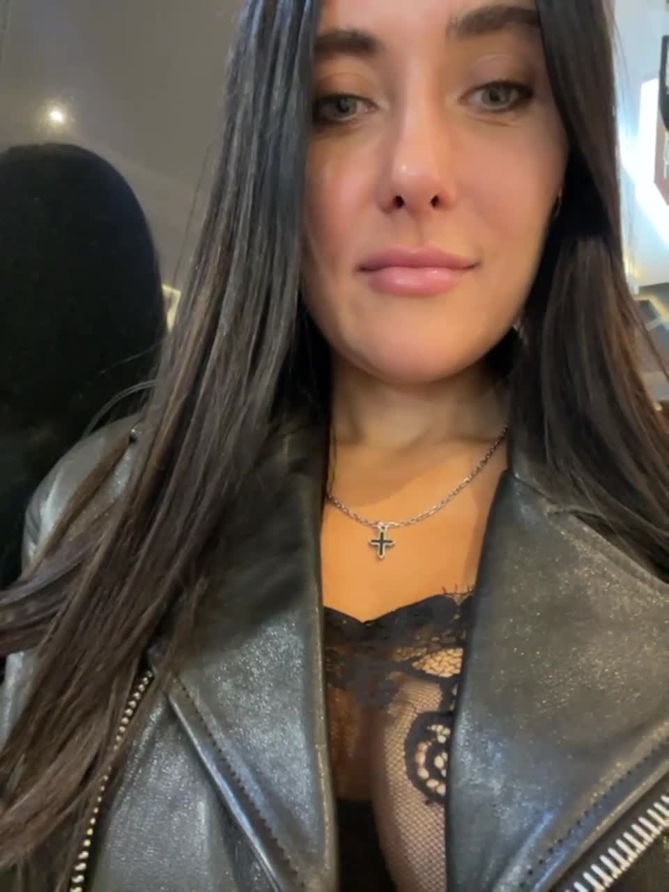 View or download file linahelen on 2023-10-06 from bongacams