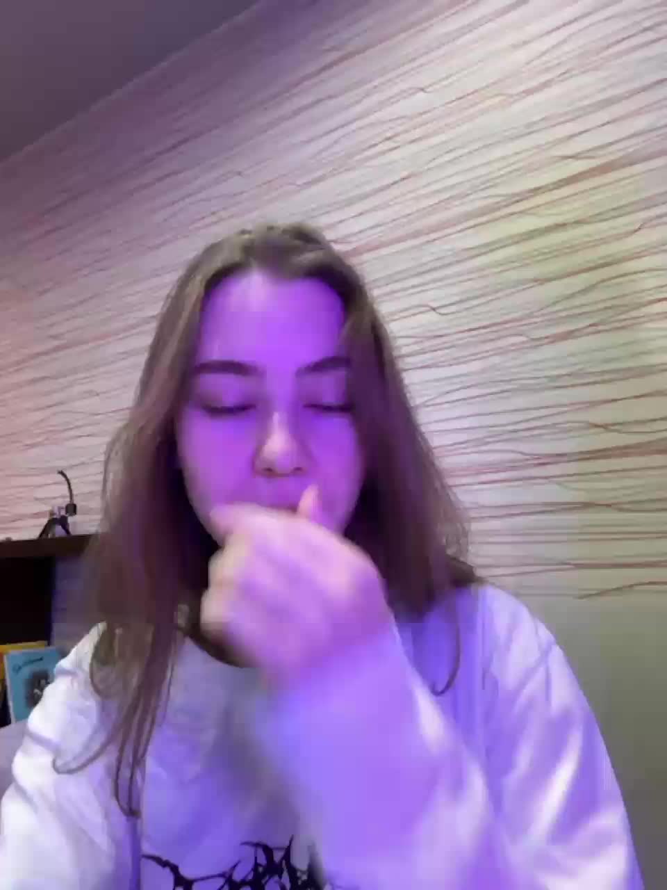 View or download file shrimprolls on 2023-10-06 from bongacams