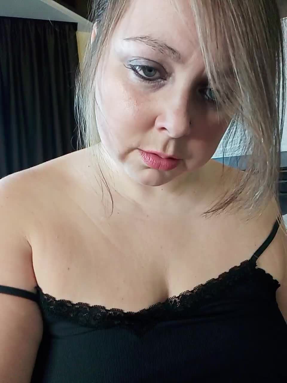 View or download file hairycrotch on 2023-10-08 from bongacams