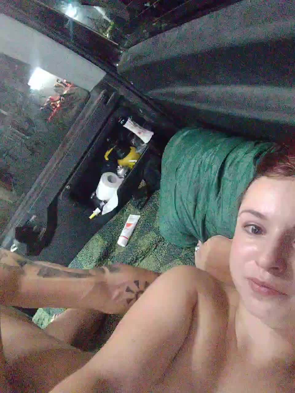 View or download file karadi4 on 2023-10-08 from bongacams