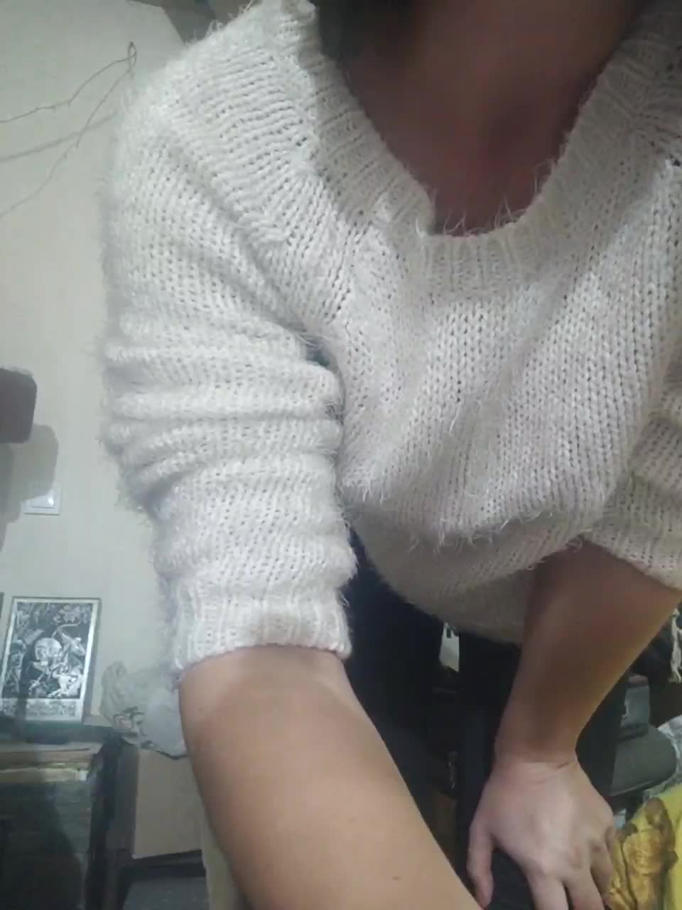 View or download file masya1996 on 2023-10-08 from bongacams