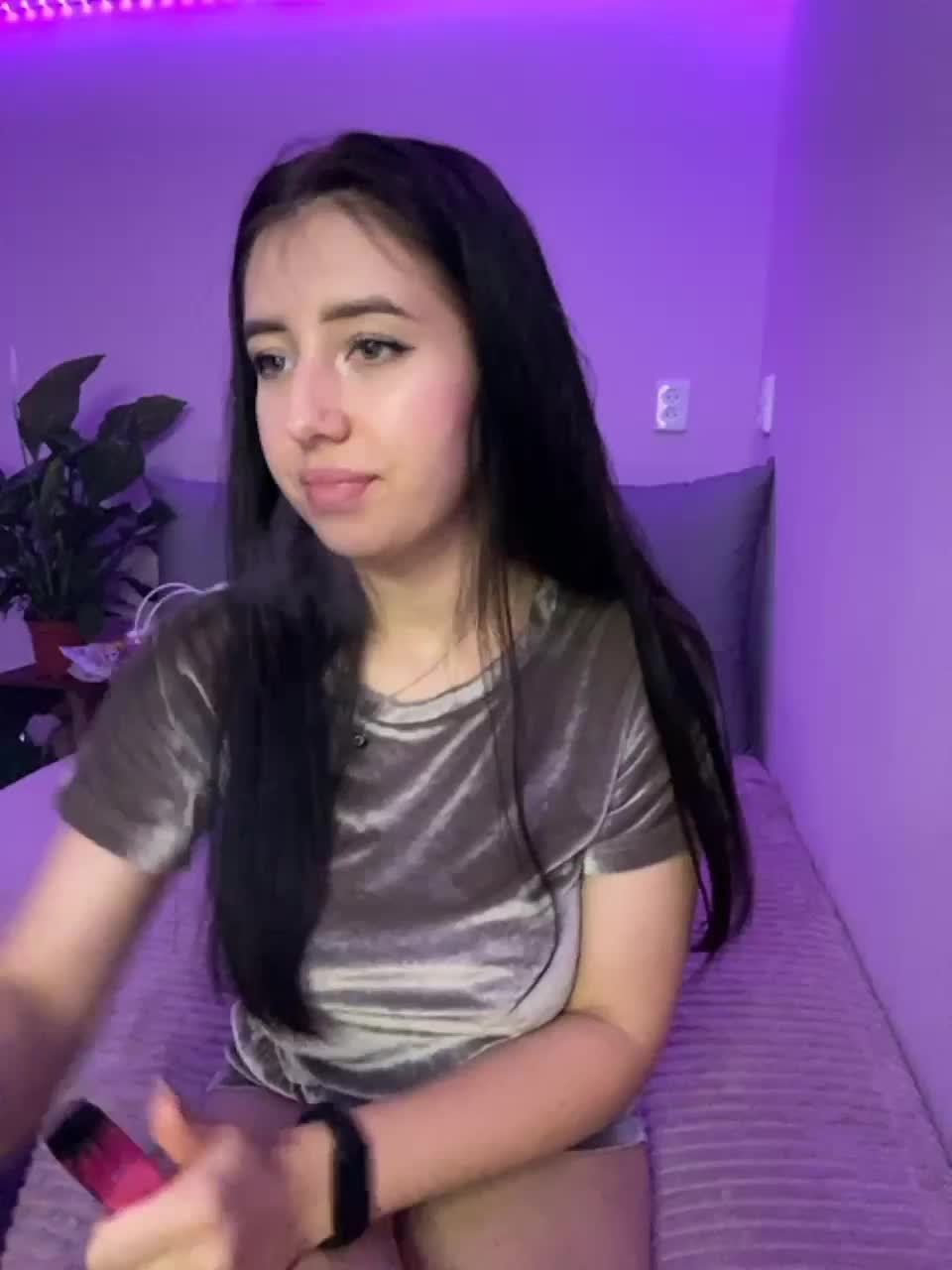 View or download file mialiahot on 2023-10-08 from bongacams