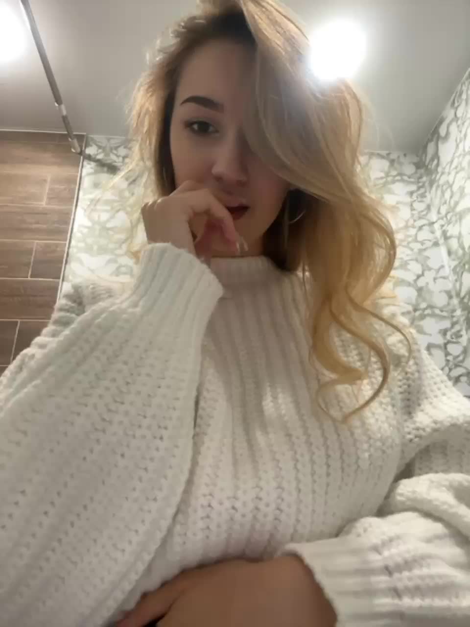 View or download file _lana_chester_ on 2023-10-09 from bongacams