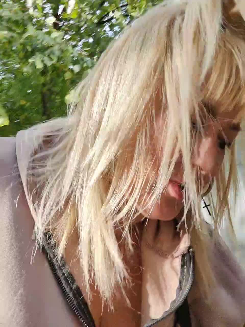 View or download file janna37 on 2023-10-09 from bongacams