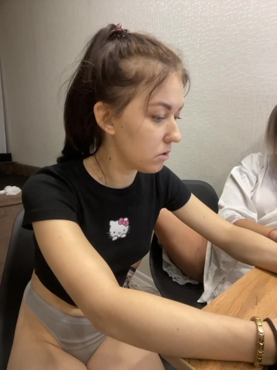 View or download file karolina7 on 2023-10-09 from bongacams