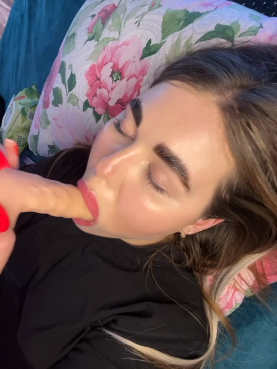 View or download file katemiddleton on 2023-10-09 from bongacams