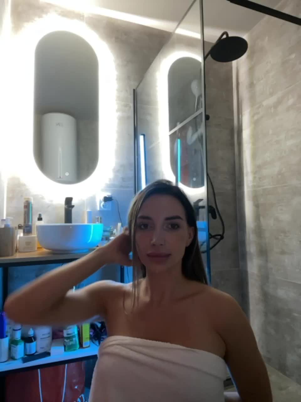 View or download file amarulla on 2023-10-10 from bongacams