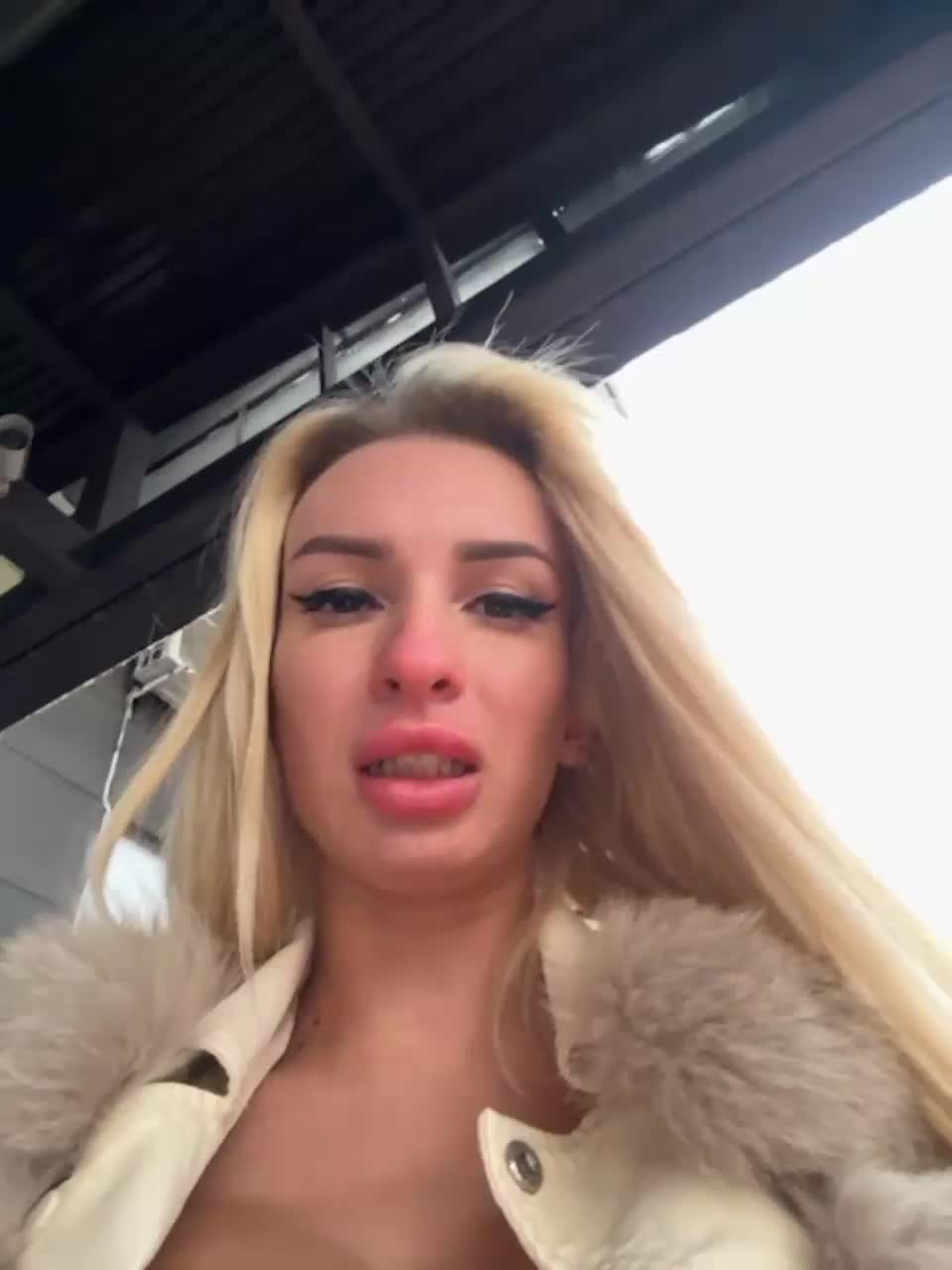 View or download file goldpussy69 on 2023-10-10 from bongacams