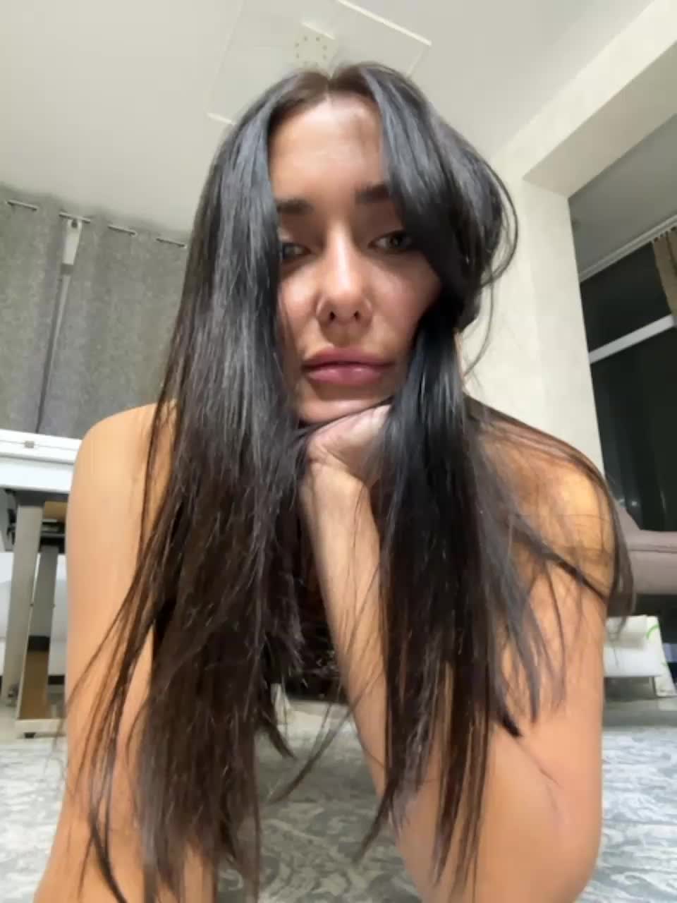 View or download file linahelen on 2023-10-10 from bongacams