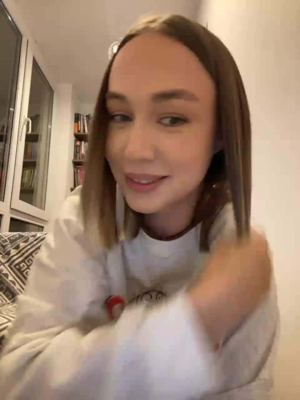 View or download file emili1_ on 2023-10-11 from bongacams