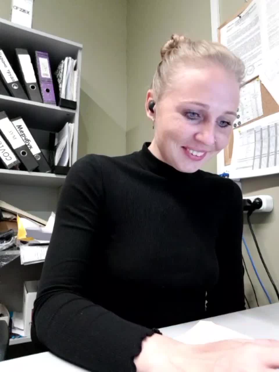 View or download file vaiola on 2023-10-11 from bongacams