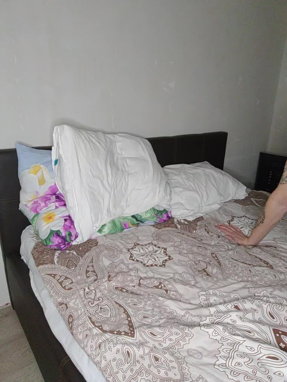 View or download file kate420 on 2023-10-12 from bongacams