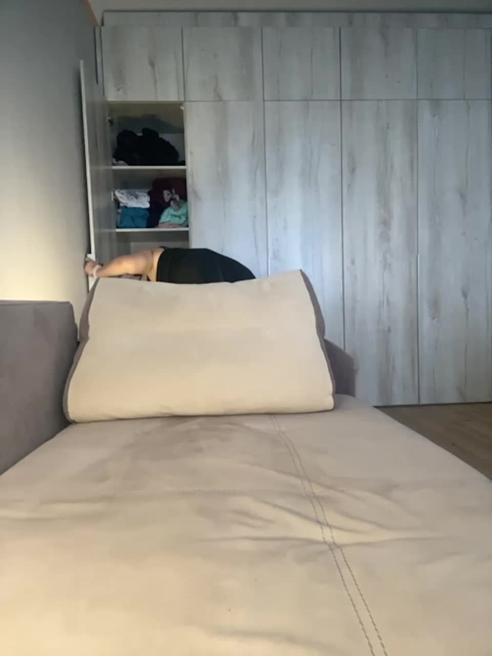 View or download file milaa1998 on 2023-10-12 from bongacams