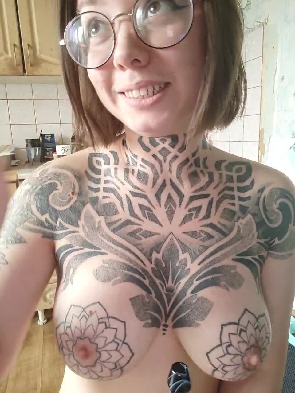 View or download file asiyaxoma on 2023-10-13 from bongacams