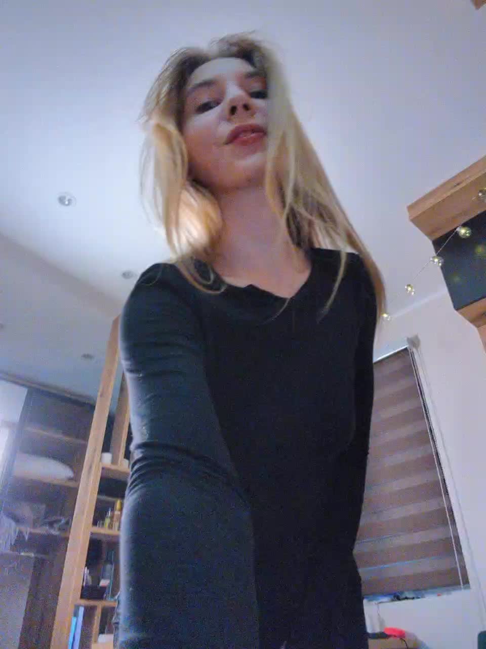 View or download file emilypech on 2023-10-13 from bongacams