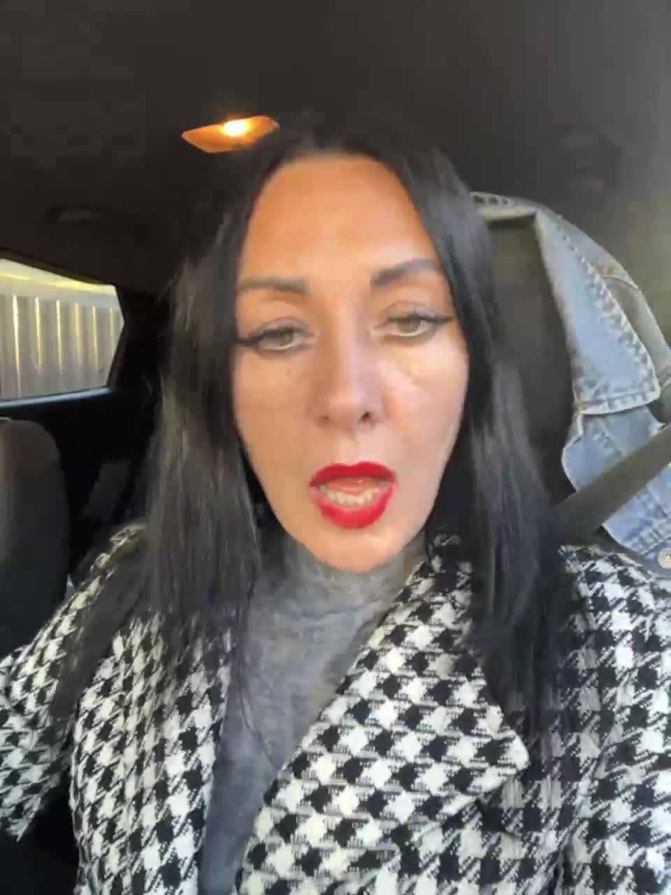 View or download file karolinamilf on 2023-10-14 from bongacams