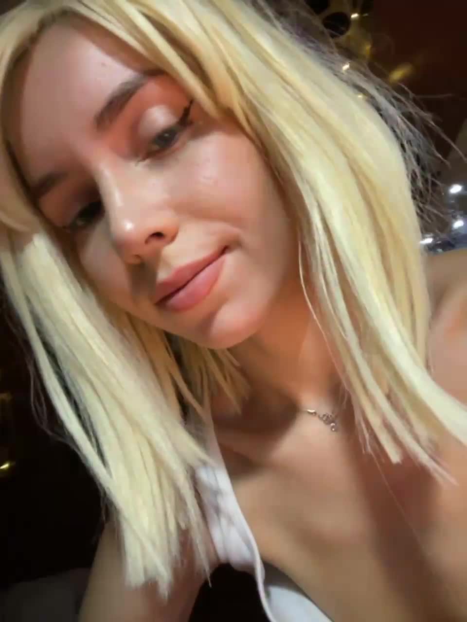 View or download file kika_co on 2023-10-14 from bongacams