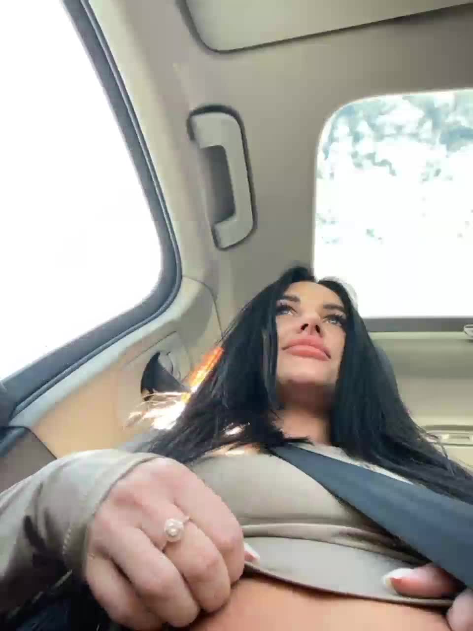 View or download file sweetkira25 on 2023-10-14 from bongacams