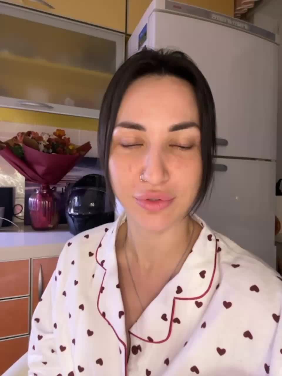 View or download file _ann_ on 2023-10-15 from bongacams