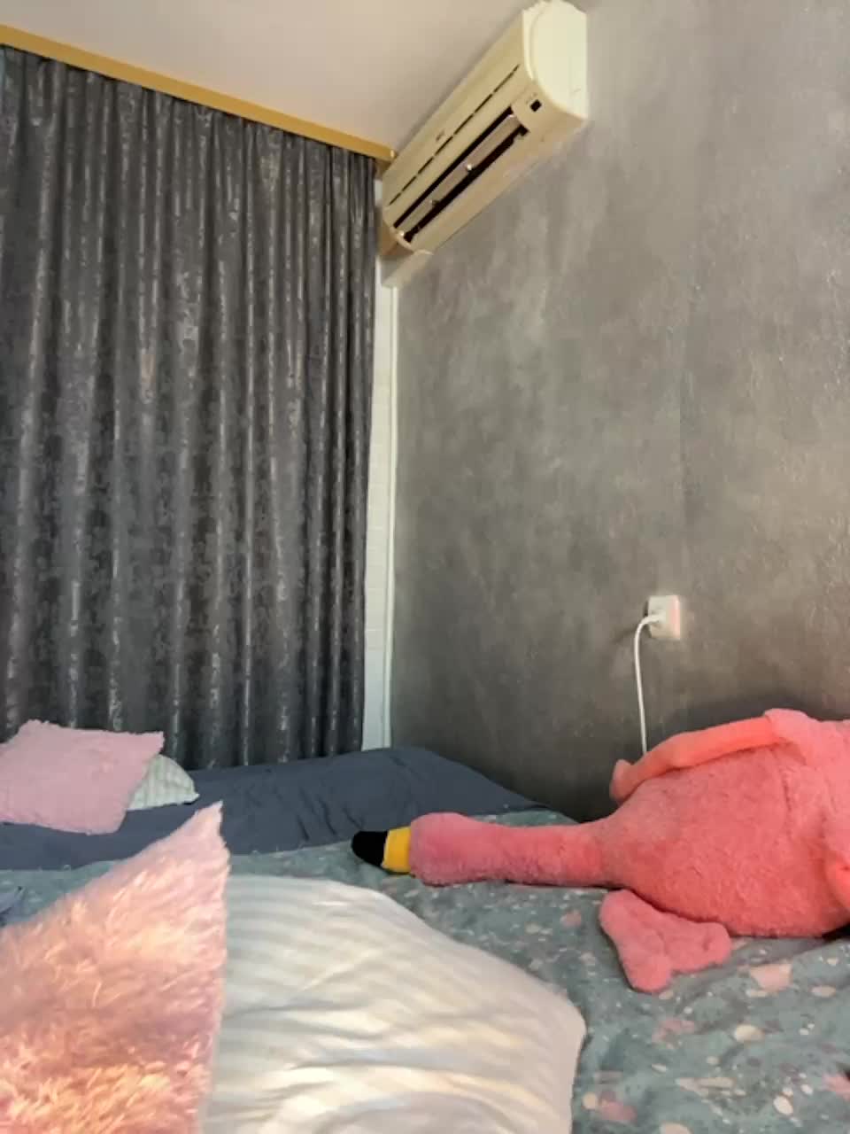 View or download file hiboys on 2023-10-15 from bongacams