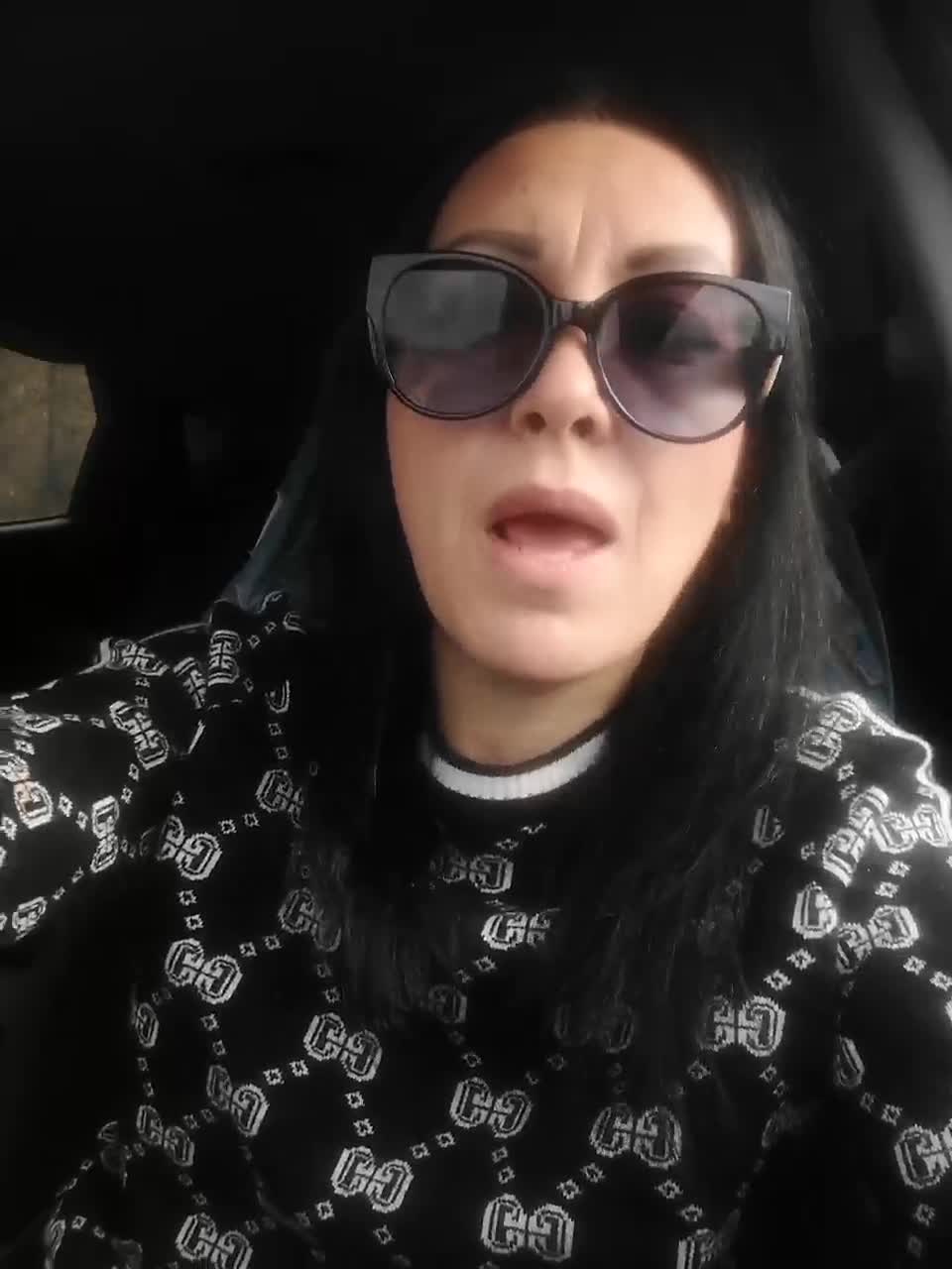 View or download file karolinamilf on 2023-10-15 from bongacams