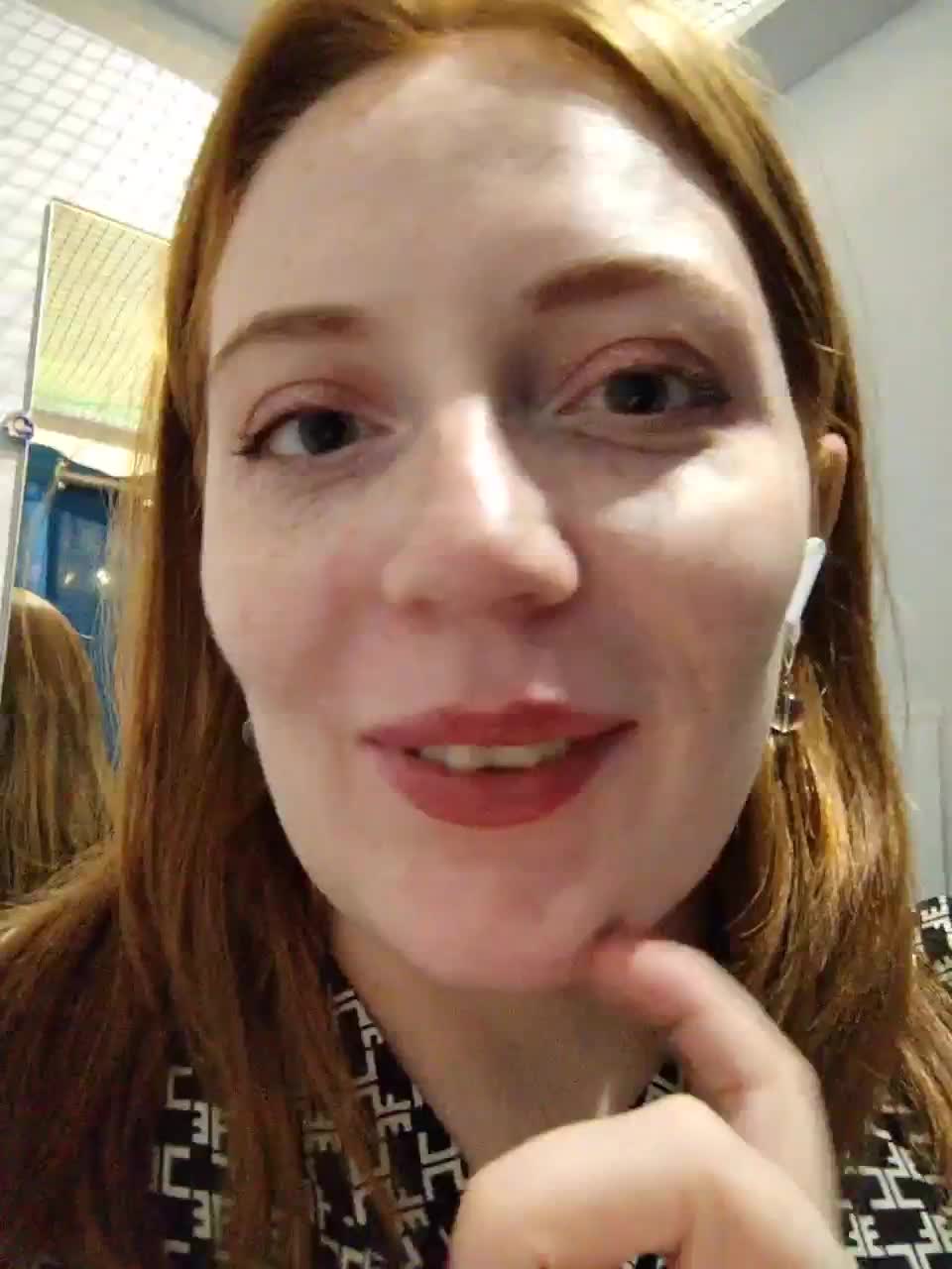 View or download file zlatalata on 2023-10-15 from bongacams