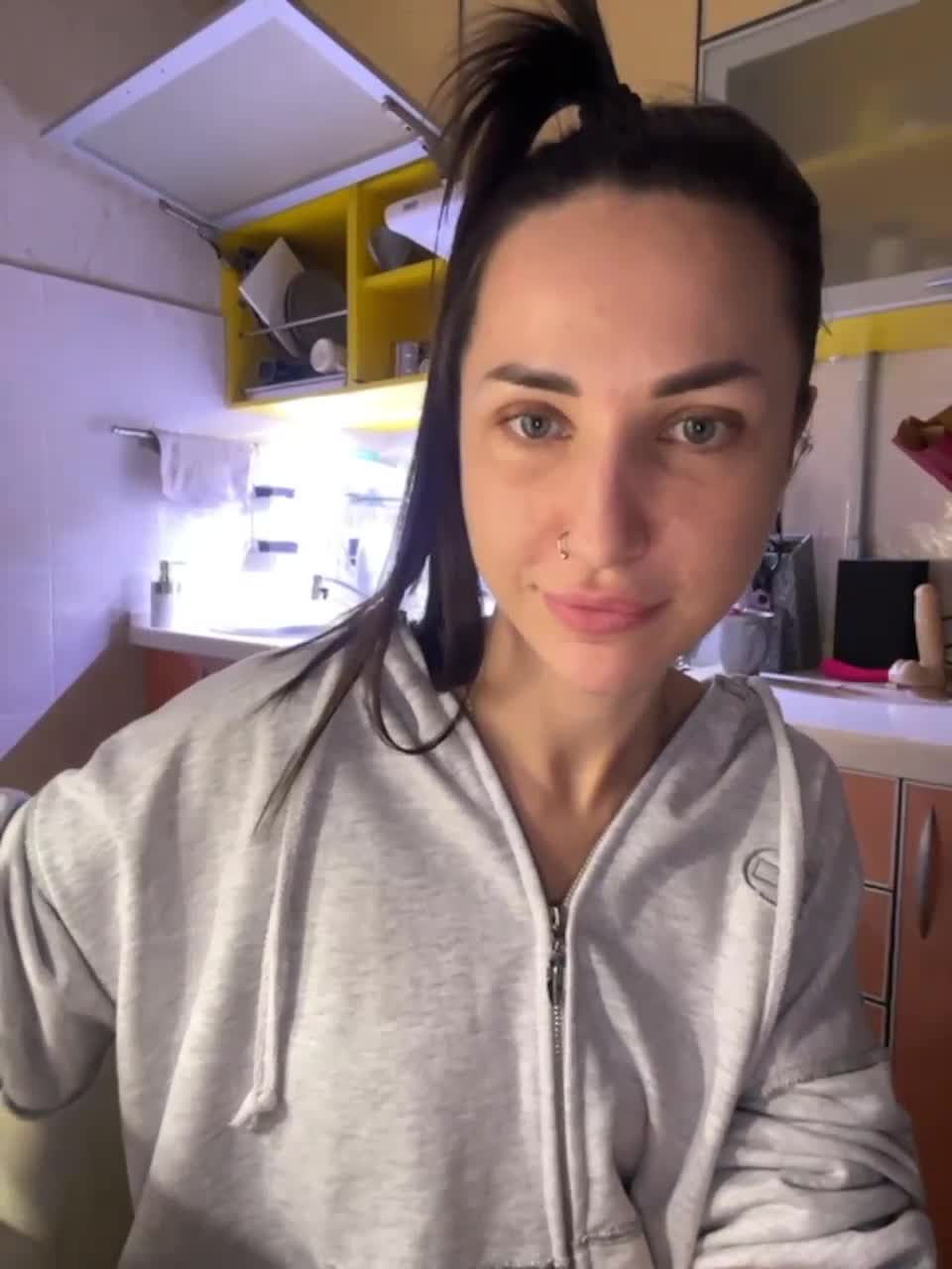 View or download file _ann_ on 2023-10-16 from bongacams