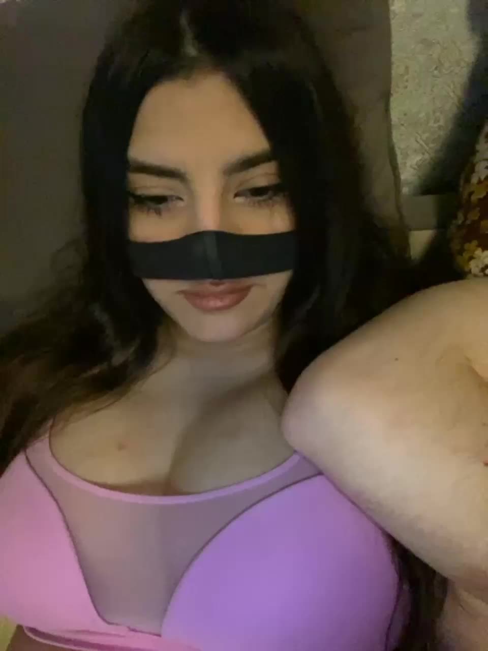 View or download file aloeloea on 2023-10-16 from bongacams