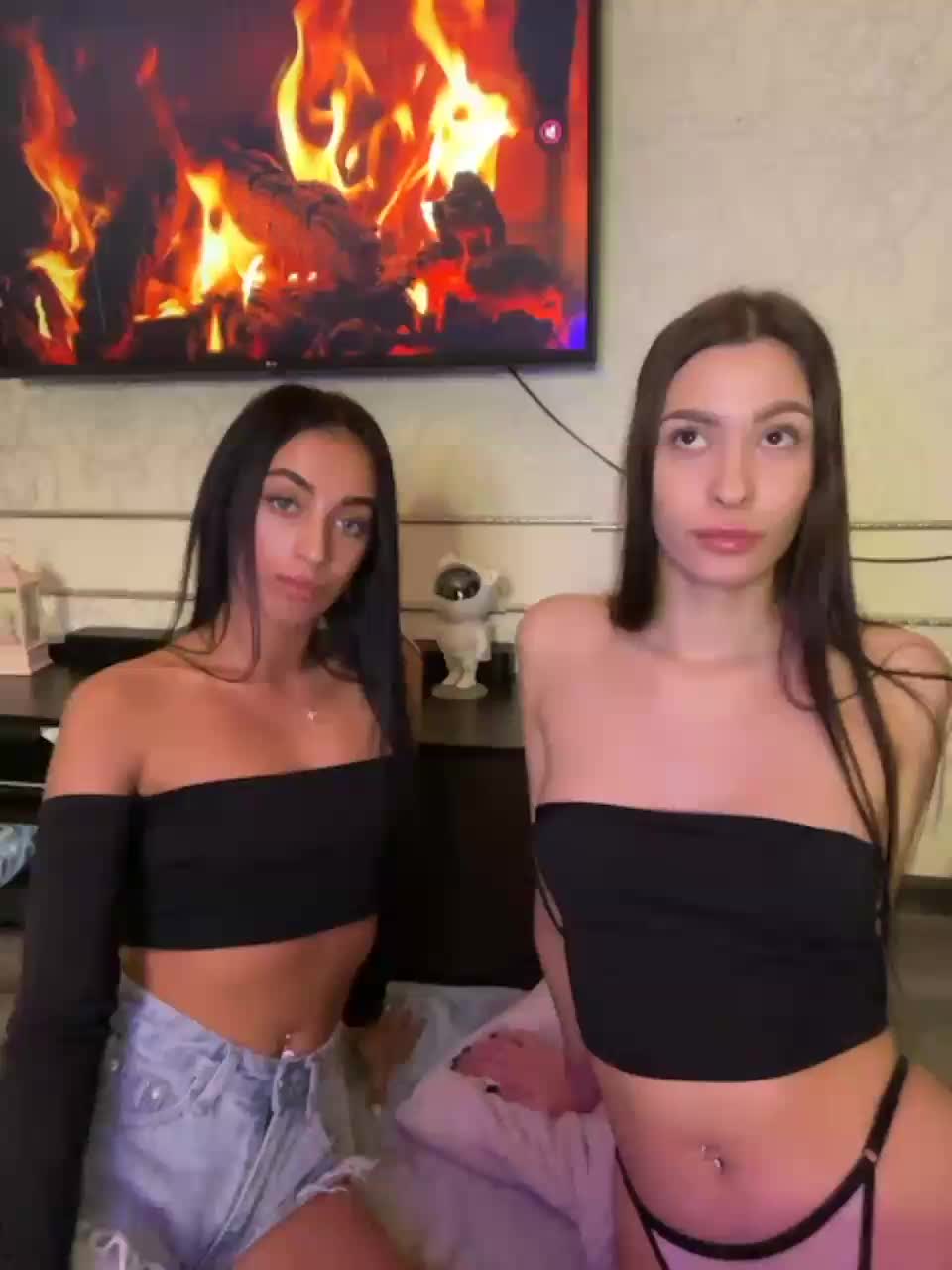 View or download file black_lexi1 on 2023-10-16 from bongacams